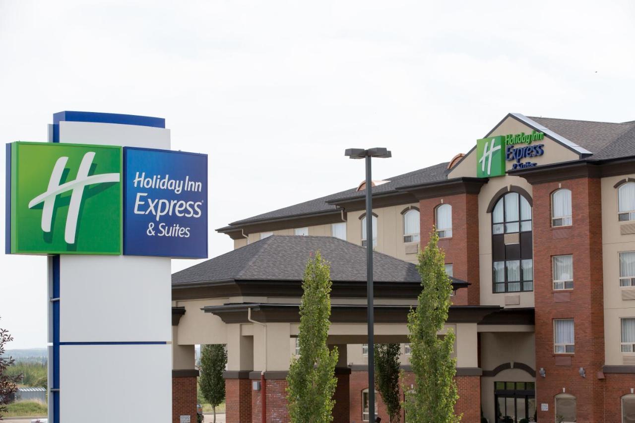 ホリデイ イン エクスプレス&スイーツ ドレイトン バレー Drayton Valley エクステリア 写真